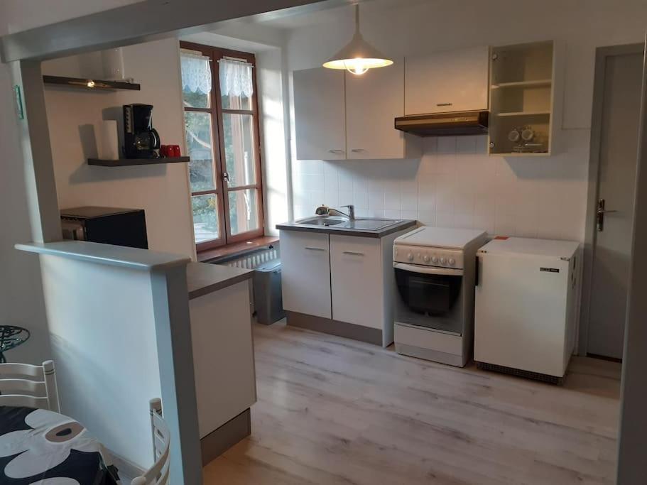 Accueillant Au Coeur De La Margeride Apartment