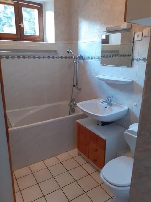 Apartment Accueillant Au Coeur De La Margeride